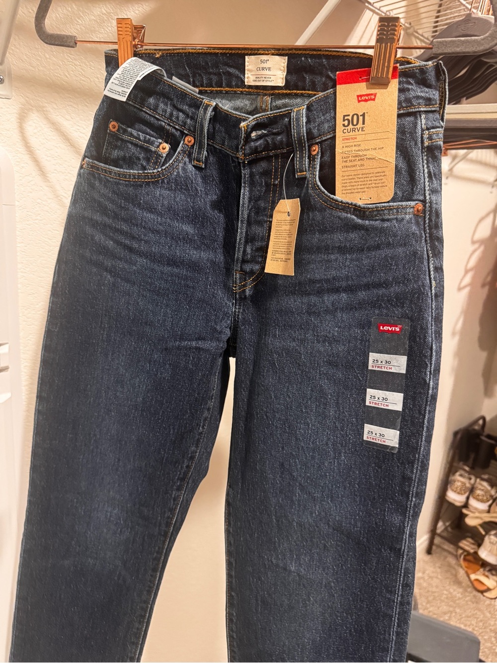Levi's 501 Curve Straight Jeans in dark blue